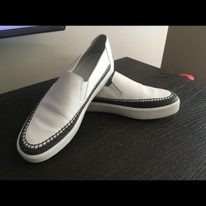 Leather Vince loafers.